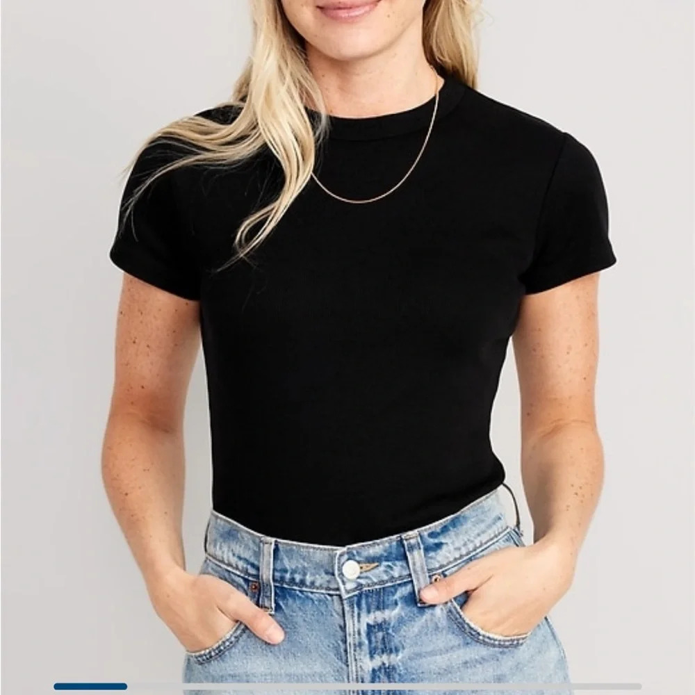 Old Navy Snug Crop T-Shirt